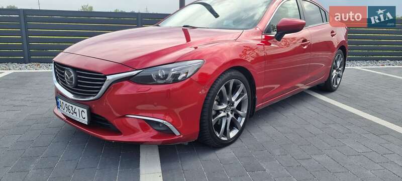 Седан Mazda 6 2015 в Мукачево