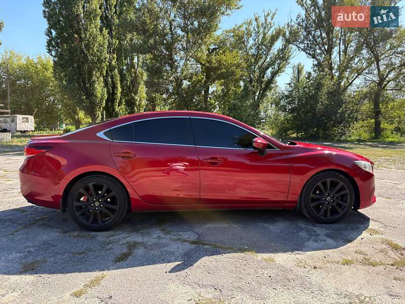 Седан Mazda 6 2015 в Кременчуге