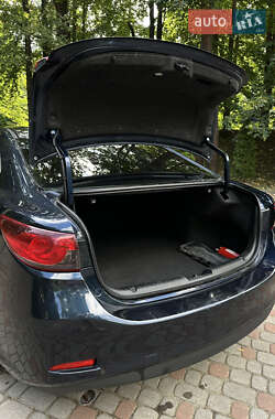 Седан Mazda 6 2014 в 