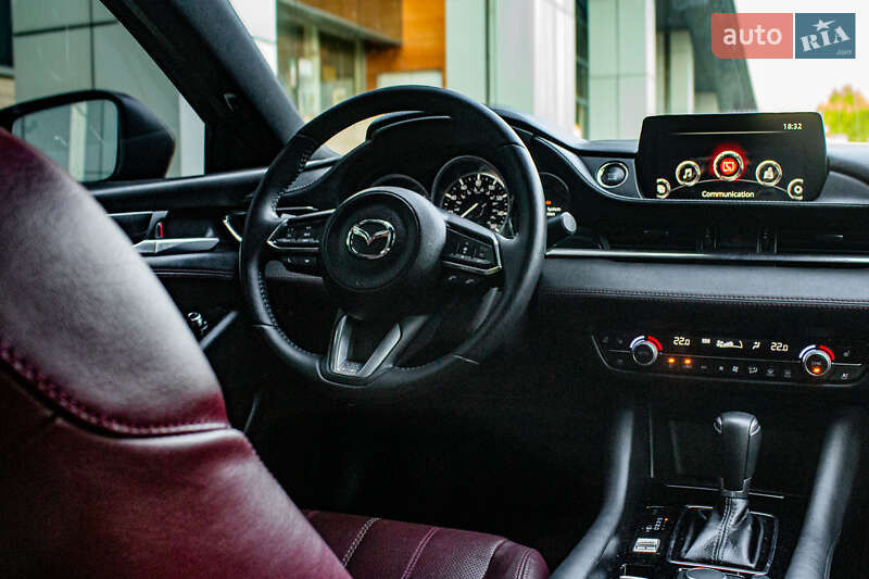 Седан Mazda 6 2020 в Киеве