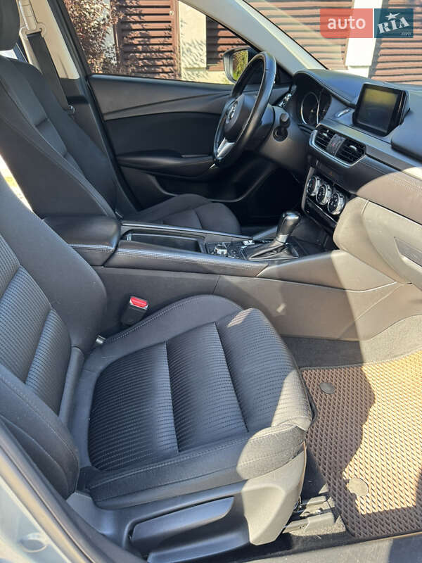 Седан Mazda 6 2014 в Киеве