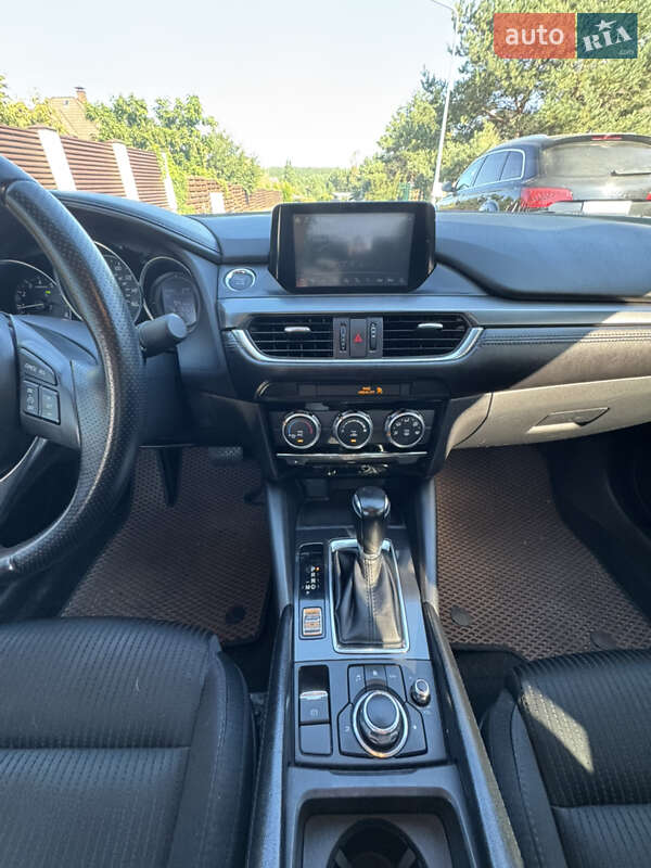 Седан Mazda 6 2014 в Киеве