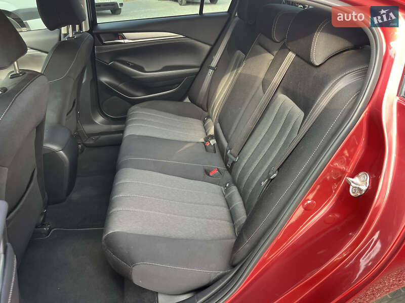 Седан Mazda 6 2019 в Новомосковске