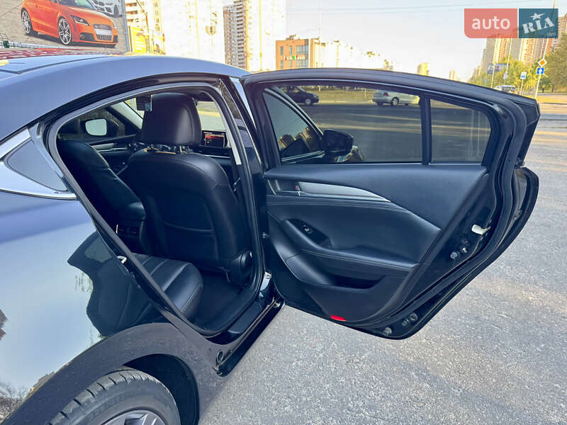 Седан Mazda 6 2018 в Киеве