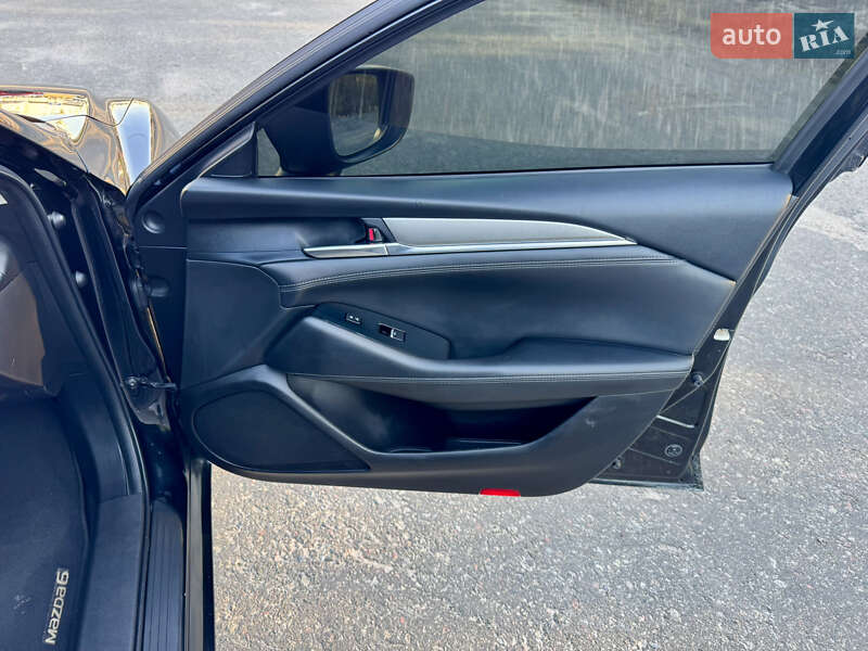 Седан Mazda 6 2018 в Киеве