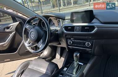 Седан Mazda 6 2016 в 