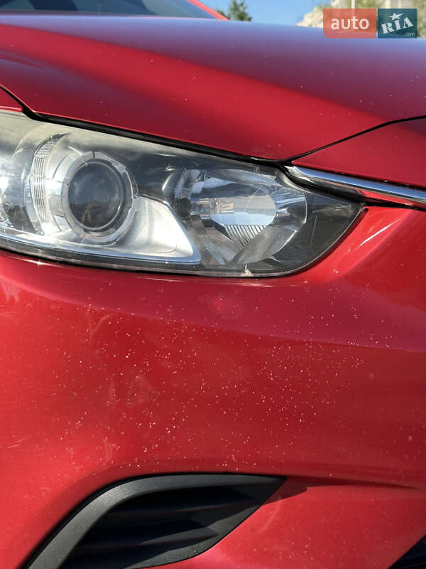 Седан Mazda 6 2015 в Запорожье