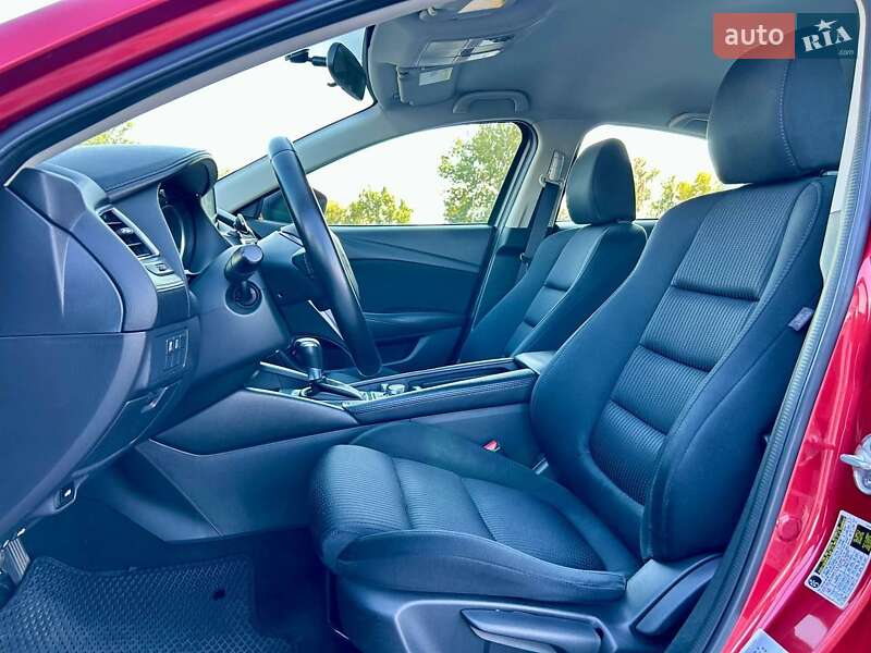 Седан Mazda 6 2016 в Киеве