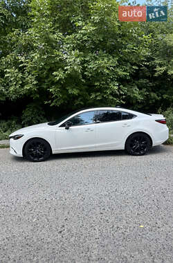 Седан Mazda 6 2016 в 