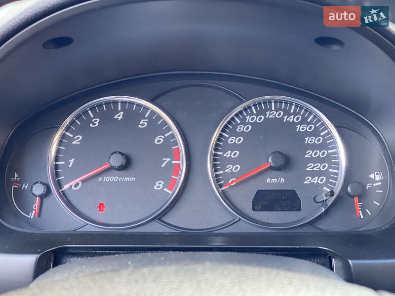 Лифтбек Mazda 6 2004 в Киеве