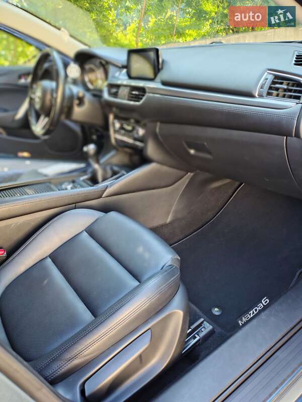 Седан Mazda 6 2017 в Киеве