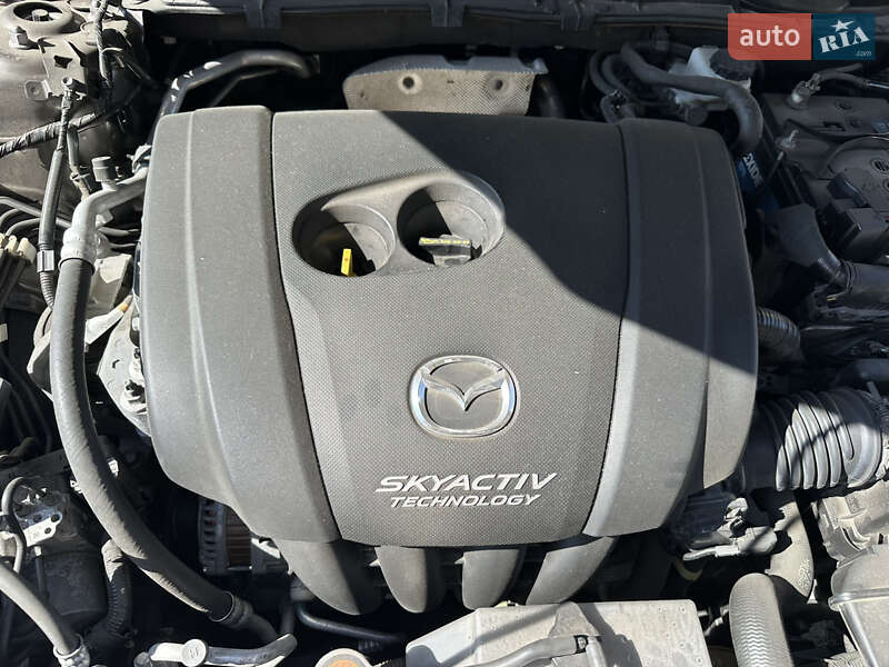 Седан Mazda 6 2016 в Киеве