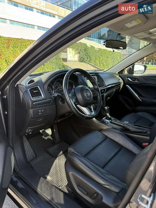 Седан Mazda 6 2014 в Харькове
