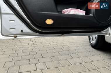 Седан Mazda 6 2011 в 