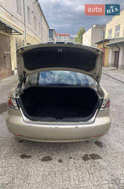 Седан Mazda 6 2004 в 