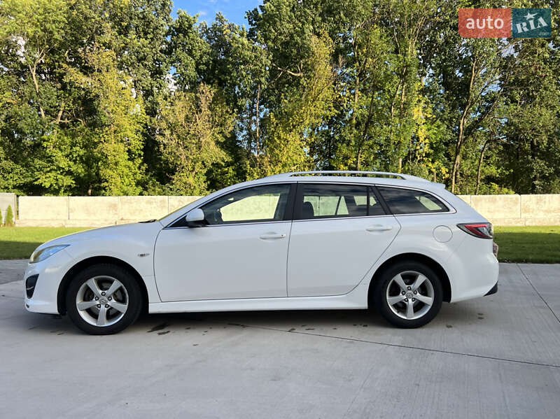 Универсал Mazda 6 2010 в Луцке