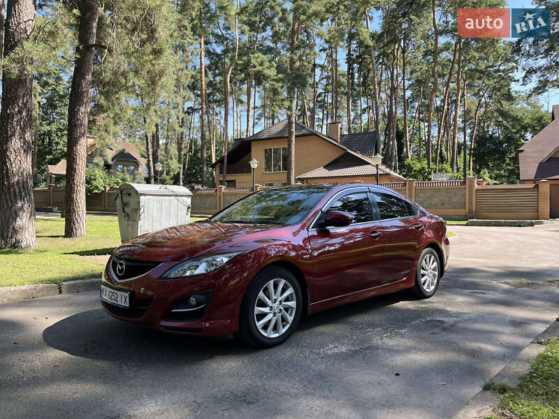 Седан Mazda 6 2011 в Чернигове