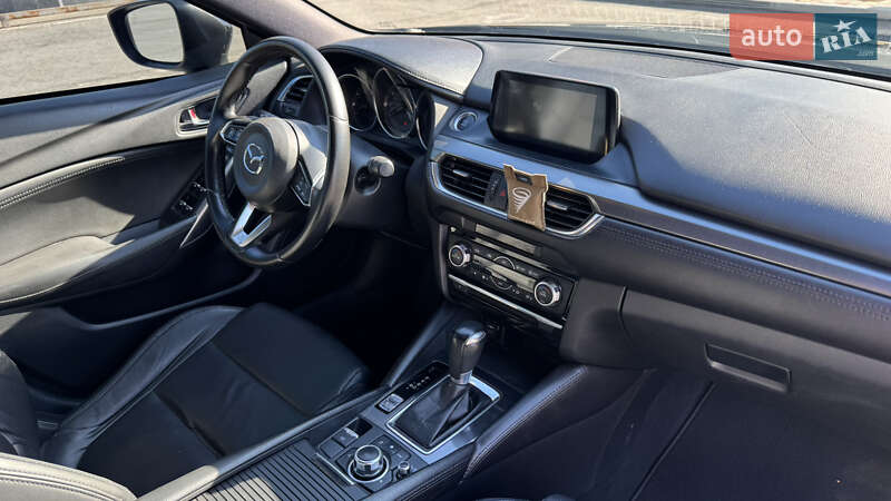 Седан Mazda 6 2016 в Запорожье