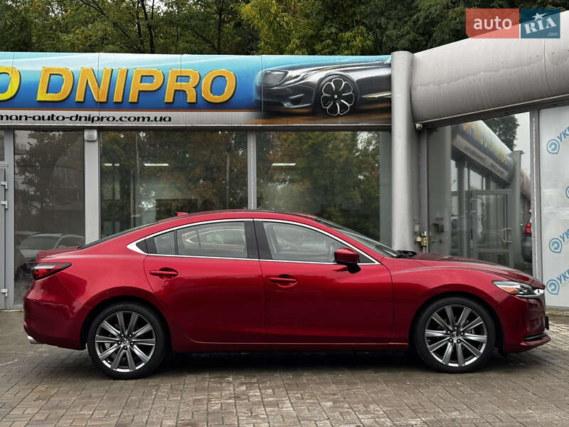 Седан Mazda 6 2018 в Днепре