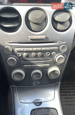 Седан Mazda 6 2004 в 