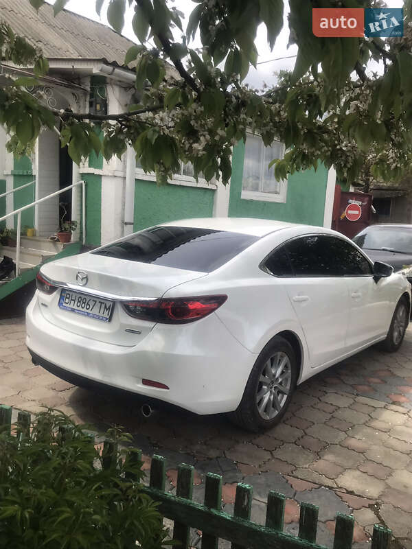 Седан Mazda 6 2015 в Песчанке
