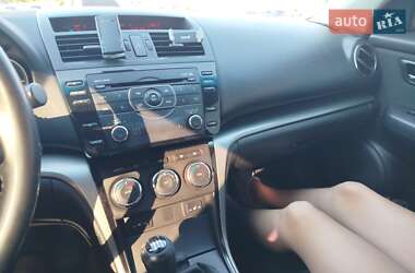Седан Mazda 6 2011 в 