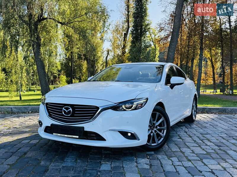 Седан Mazda 6 2016 в Киеве