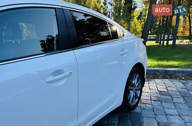 Седан Mazda 6 2016 в 