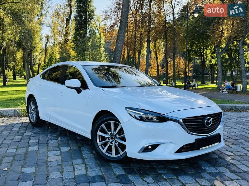 Седан Mazda 6 2016 в Киеве