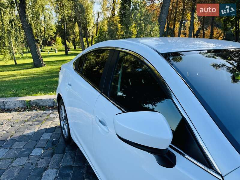 Седан Mazda 6 2016 в Киеве