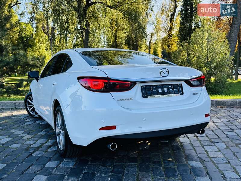Седан Mazda 6 2016 в Киеве