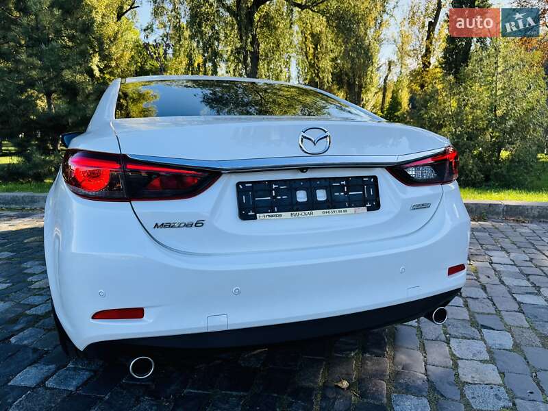 Седан Mazda 6 2016 в Киеве