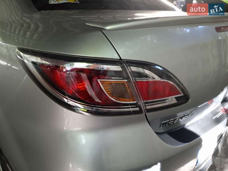 Седан Mazda 6 2011 в Обухове