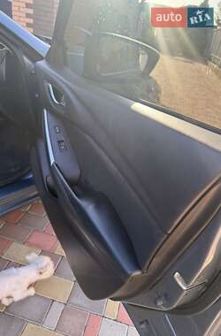 Седан Mazda 6 2014 в 