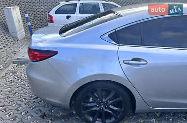 Седан Mazda 6 2016 в 