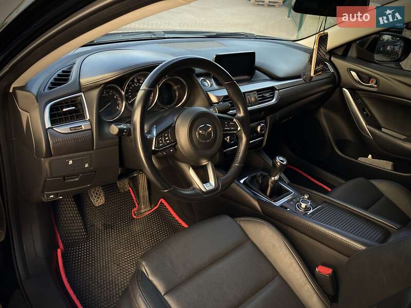 Седан Mazda 6 2017 в Киеве