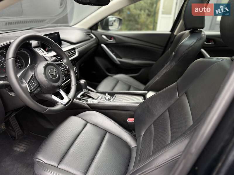 Седан Mazda 6 2017 в Львове