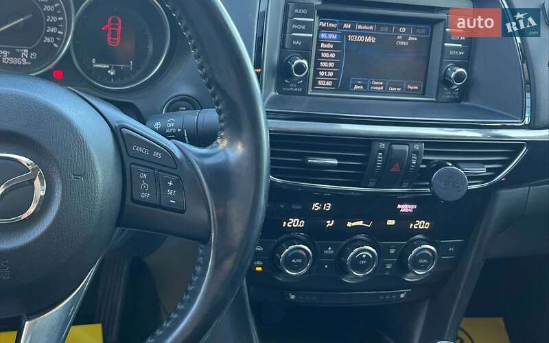 Седан Mazda 6 2014 в Ивано-Франковске