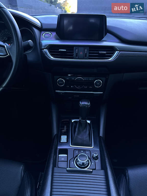 Седан Mazda 6 2016 в Киеве