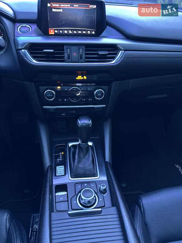 Седан Mazda 6 2016 в Киеве