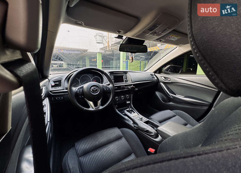 Седан Mazda 6 2014 в Киеве