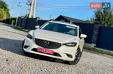 Седан Mazda 6 2016 в 