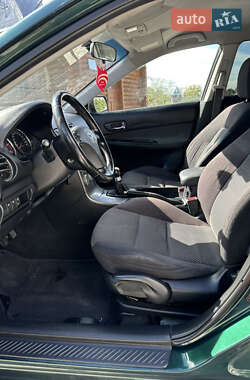 Лифтбек Mazda 6 2002 в 