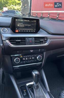 Седан Mazda 6 2016 в 