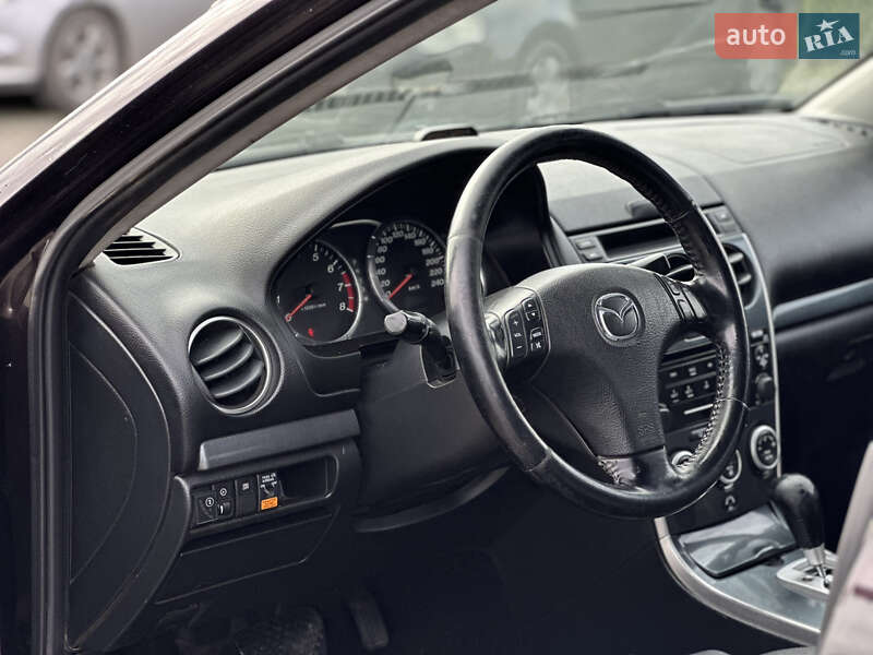 Седан Mazda 6 2006 в Жовкве