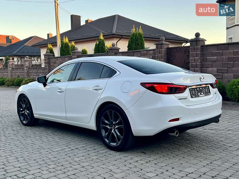 Седан Mazda 6 2015 в Ровно