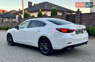 Седан Mazda 6 2015 в 