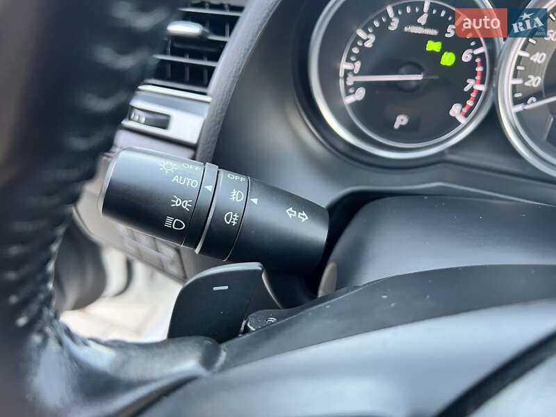 Седан Mazda 6 2015 в Ровно