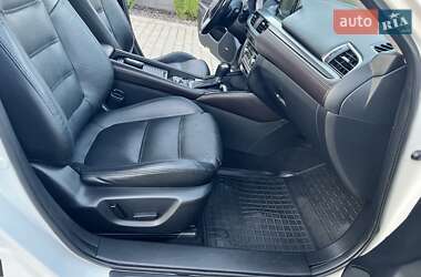 Седан Mazda 6 2015 в 