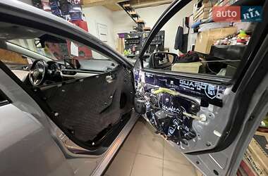 Седан Mazda 6 2015 в 